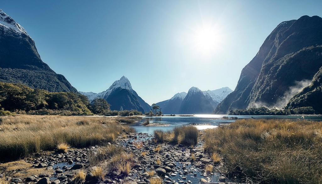 Milford Sound Overnight Cruise - Fiordland Discovery Zewnętrze zdjęcie